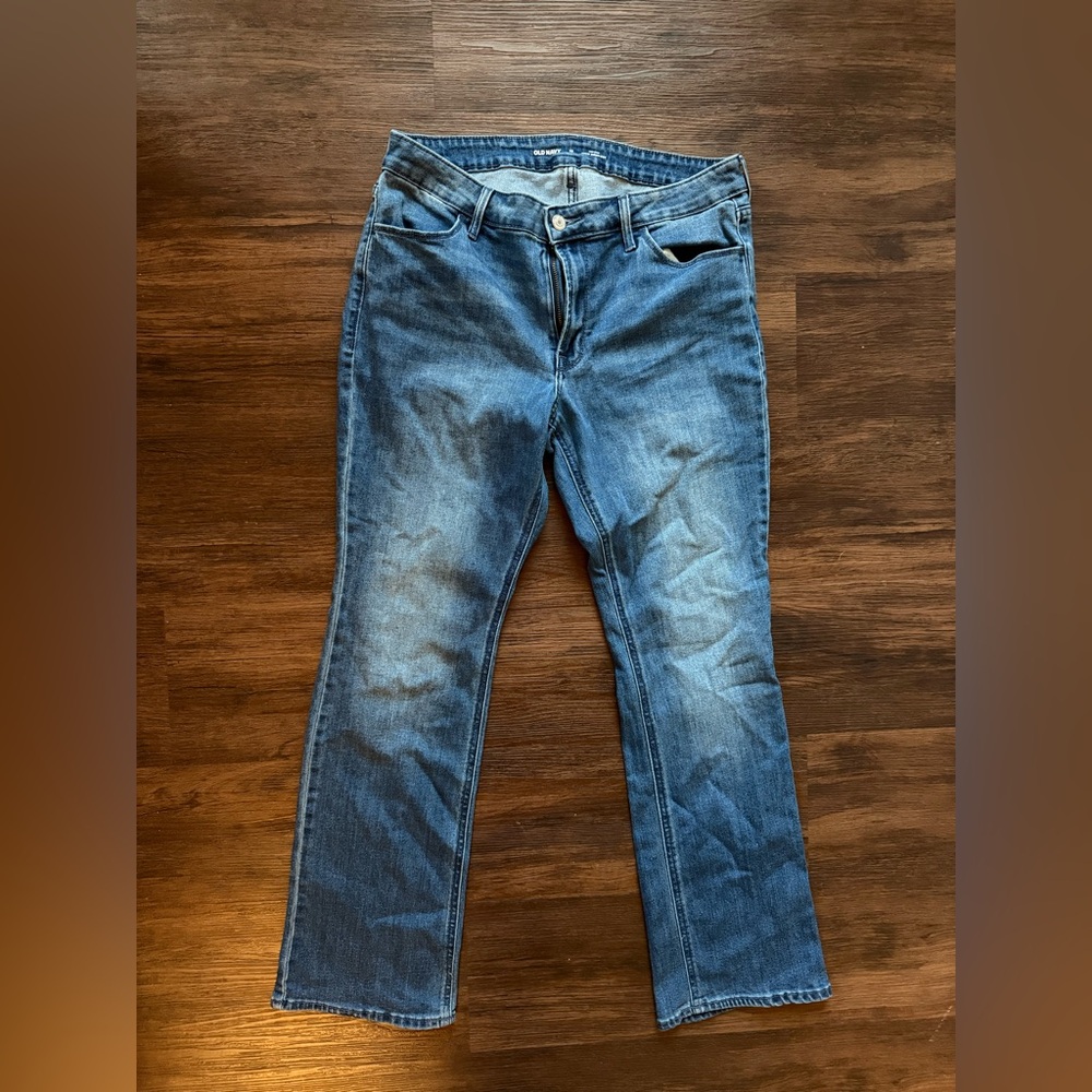 Old Navy Mid-Rise Boot-Cut Blue Jeans